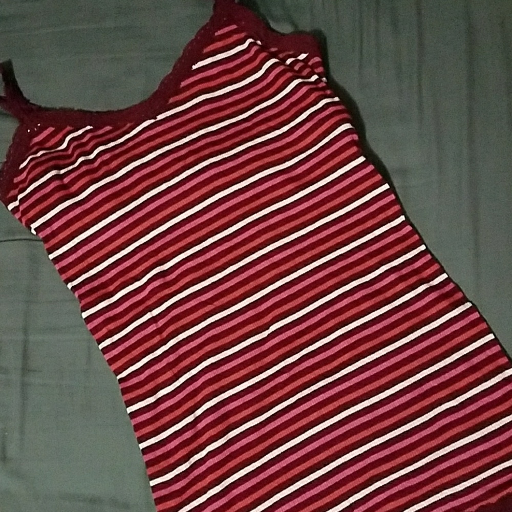 Striped tanktop built in bra NWOT